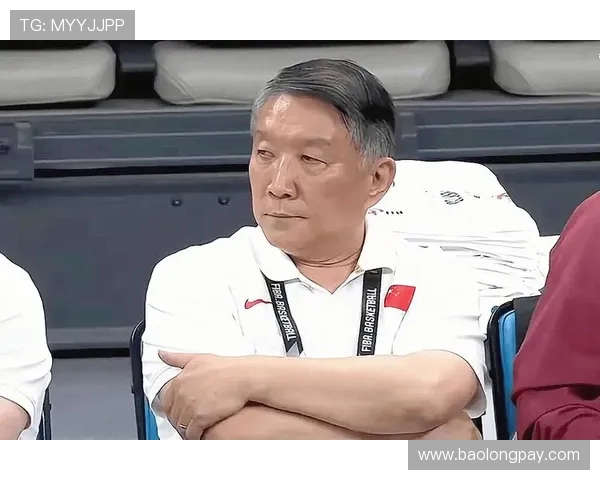 宫鲁鸣:双塔阵容防守三分漏洞显现 队员全力争胜心切 宫鲁鸣:双塔阵容防守三分漏洞显现 队员全力争胜心切